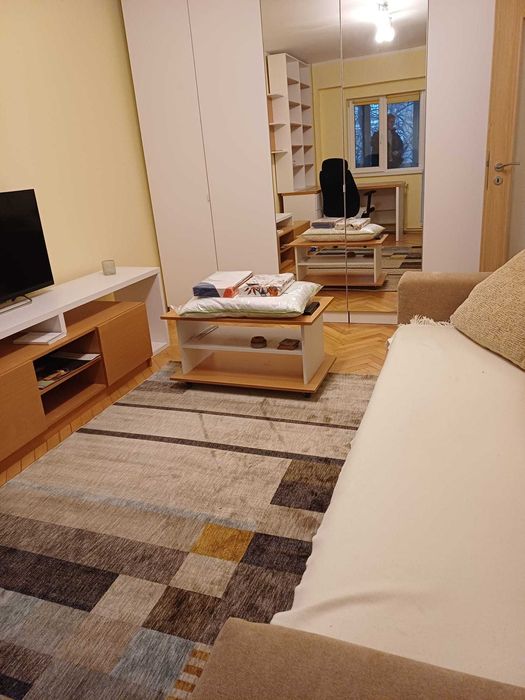 Apartament 1 cameră de închiriat – zona Complex Studențesc