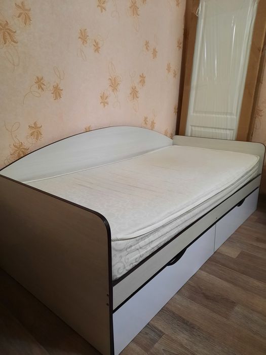 Срочно Продам кровать размер 190×90