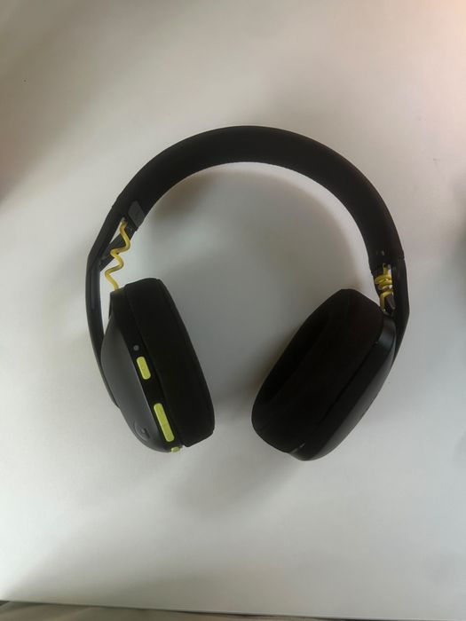 Наушники от Logitech