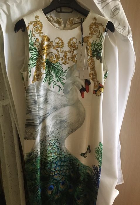 Дизайнерска рокля Нова Versace и Bebé