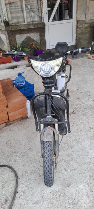 Електрически скутер на части-цял