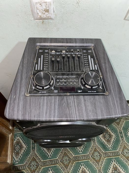 Kalonka karoke 2 ta mekrafon  bass 3000wat zur chiqaradi yangi holati