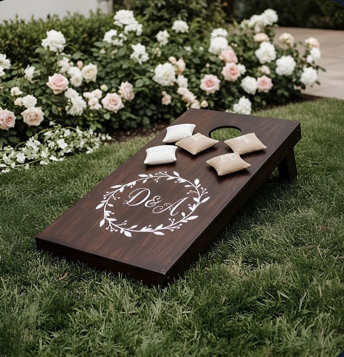Jocuri elegante si personalizate pentru evenimentul tau!