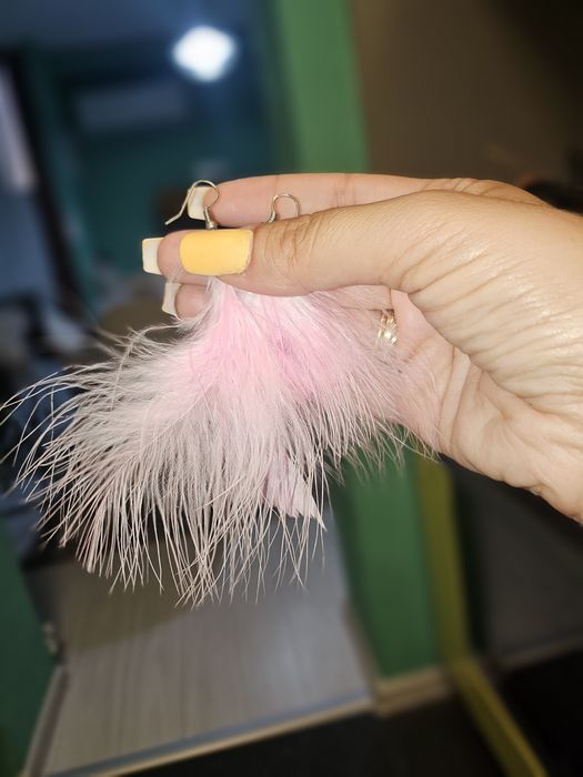 Розови пера обеци