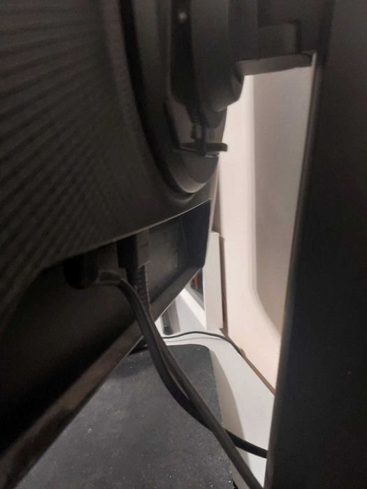 Монитор Samsung Odyssey G3 S24AG320NU 144Hz *КАТО НОВ*