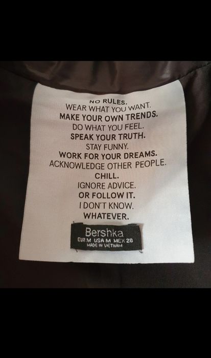Geacă neagră , Bershka