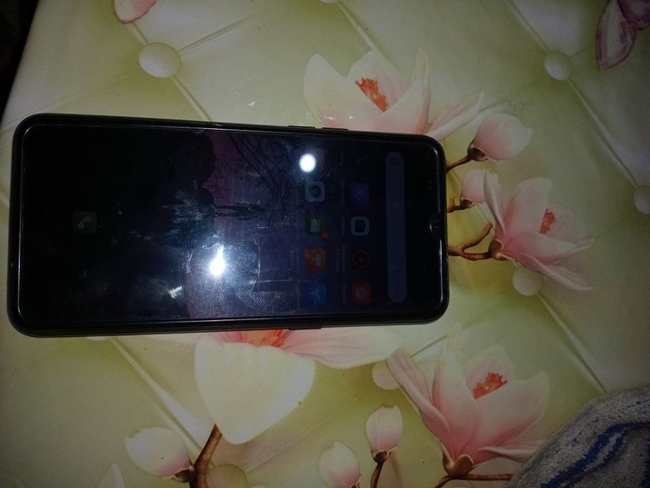 Телефон сатылады