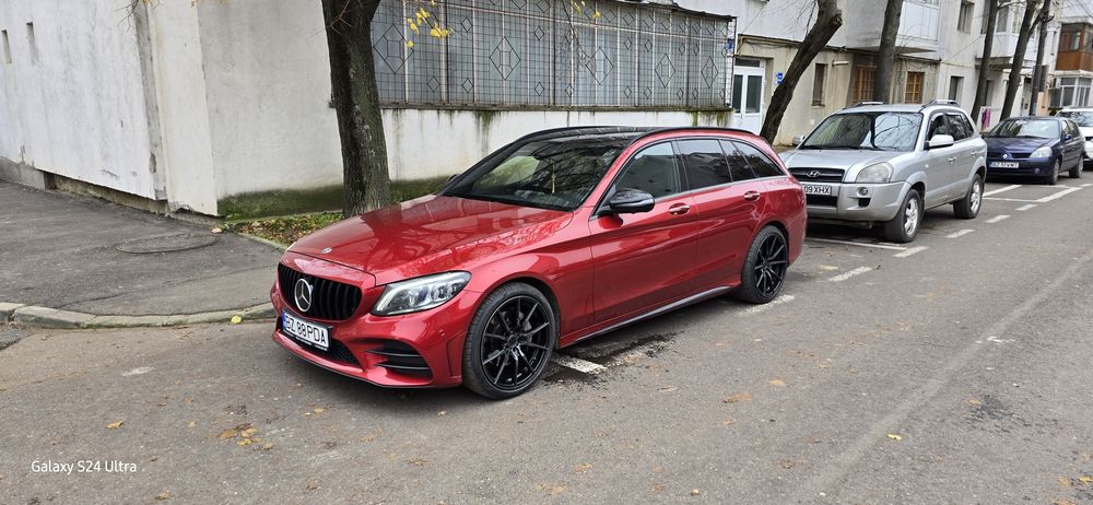 Vand Mercedes C Class W205 Pack Amg C220 4matic 9g tronic unicat!