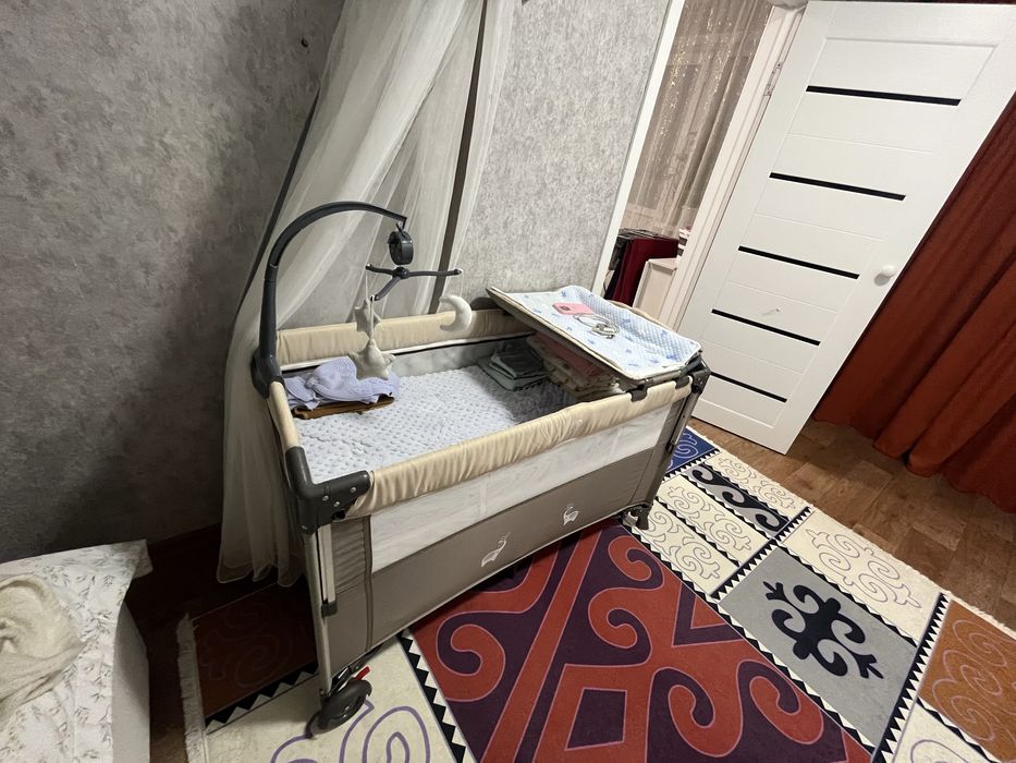 Детская кроватка