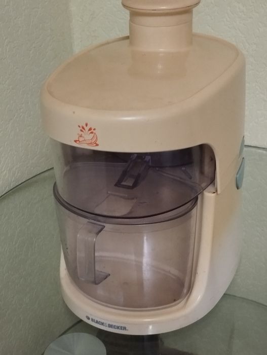 Продается соковыжималка BLACK AND DECKER