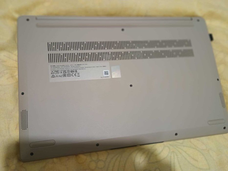 Лаптоп Lenovo IdeaPad 1 15ALC7 82R4008CBM