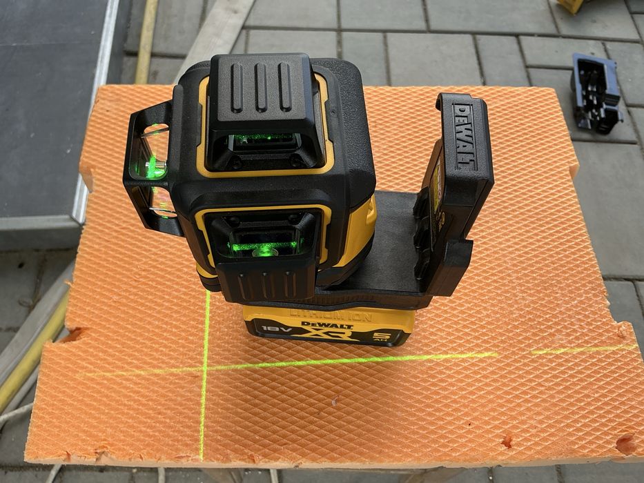 Vind laser Dewalt DCLE34031 nou neutilizat 2025 doar corp fara acumulator
