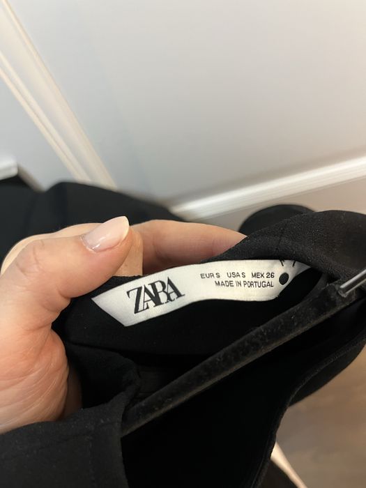 Черное платье Zara