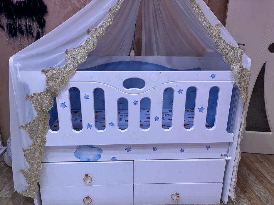 Бебешко.     легло