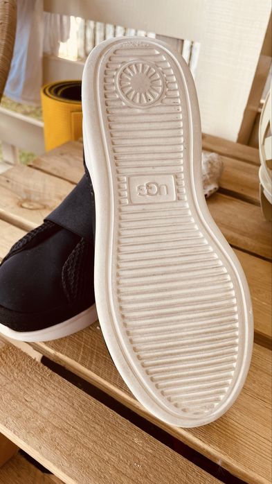 Pantofi slip-on UGG Libu Lite, Negru/ damă
