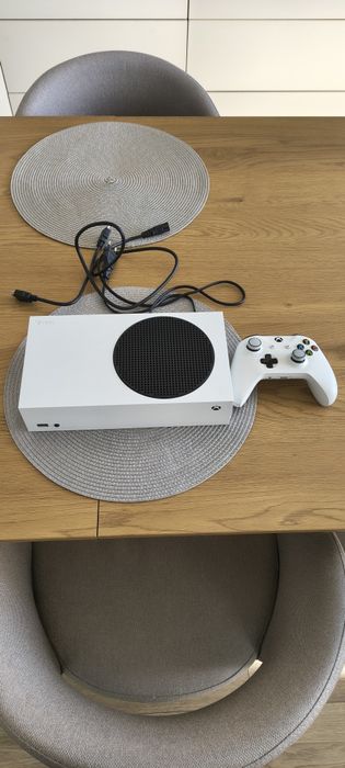 Xbox Series S / 1 controller