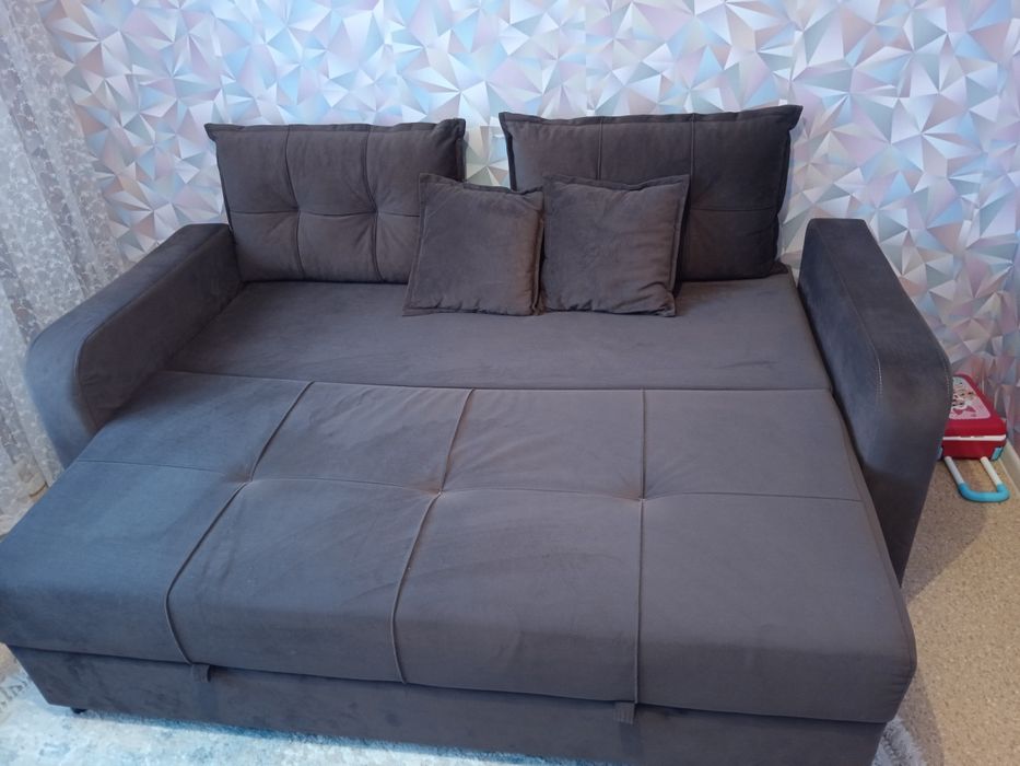 Диван срочно новый