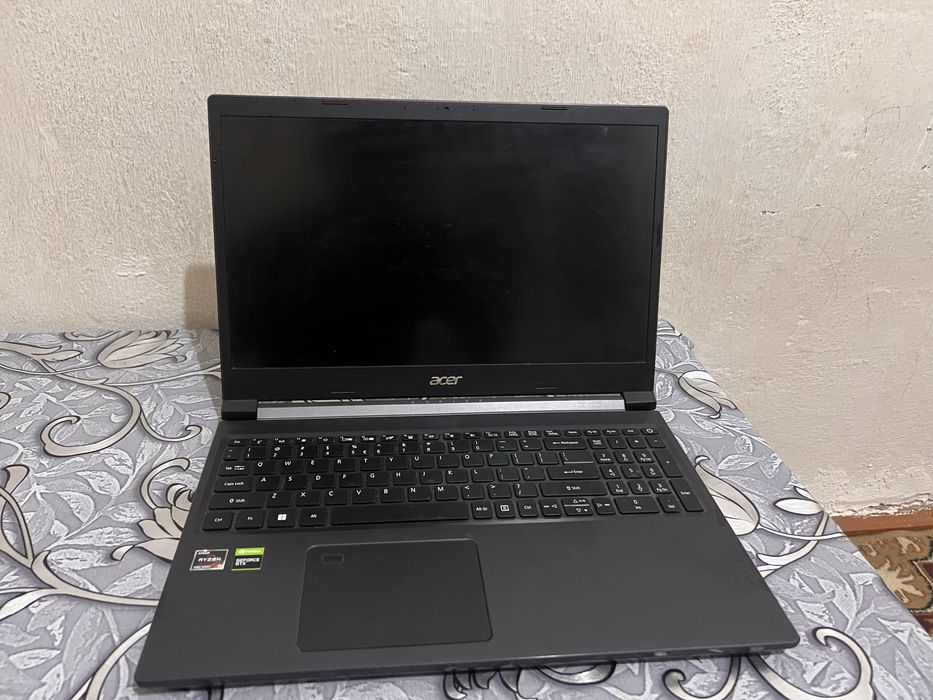 Acer Aspire 7 512GB GTX 1650 4GB
