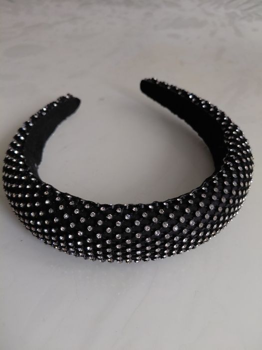 Coronita/bentita par