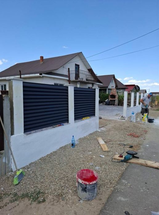 Construim garduri și porți