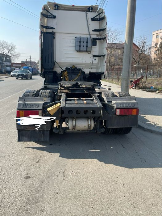 Dezmembrez iveco stralis 450