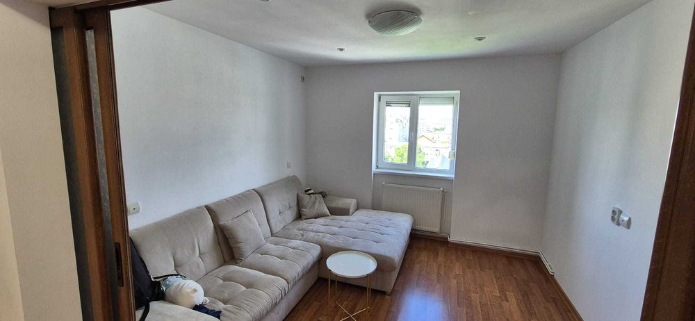 Apartament 4 camere, zona zimbru
