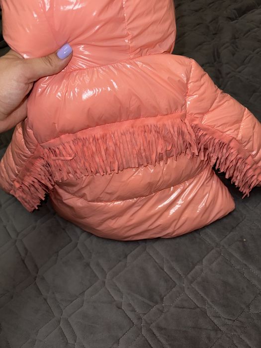 Продам куртку на девочку ,Италия