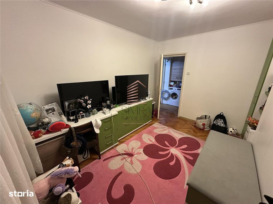 Apartament cu 2 camere, Rogerius