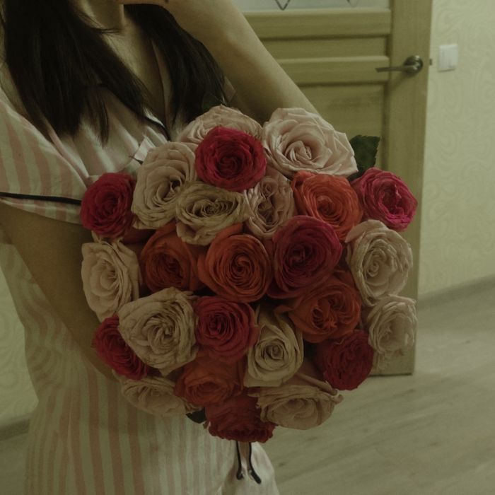 Цветы 25 штук роз