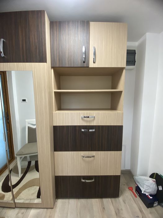 Dulap modern cu oglinzi si Pantofar