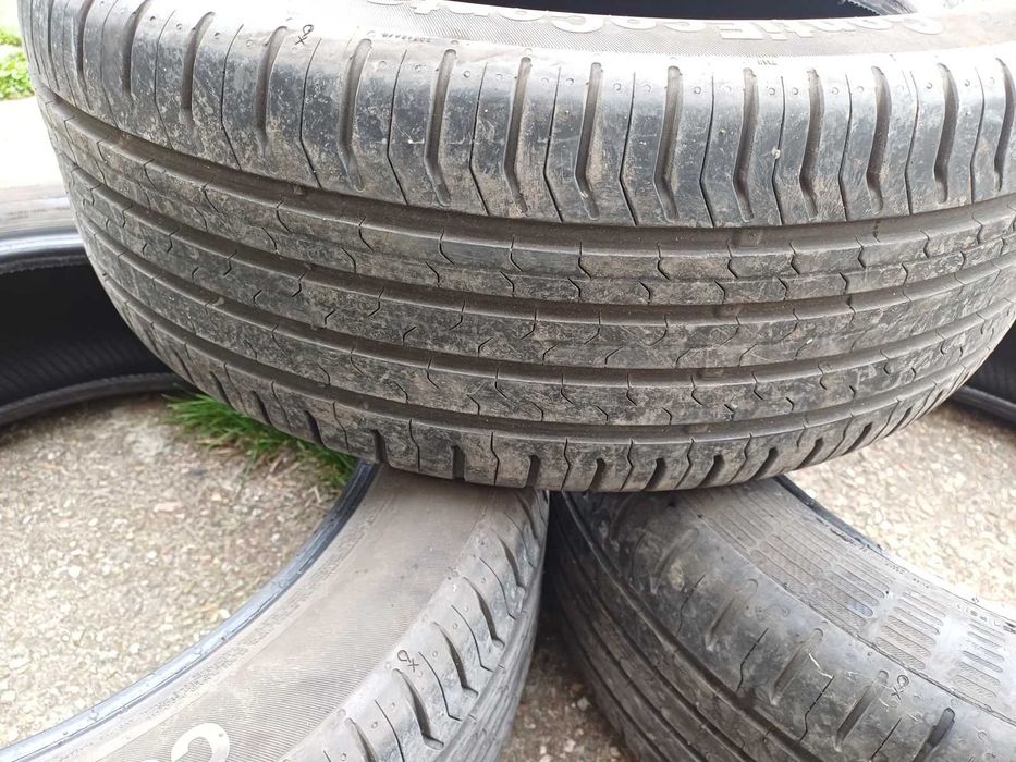 Гуми Continental EcoContact 5 215/55R17