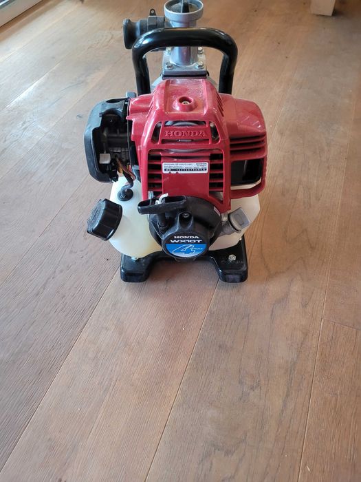 Бензинова Водна помпа Honda WX 10T 4 stroke