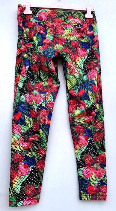 Adidas оригинален дамски клин нов Л размер