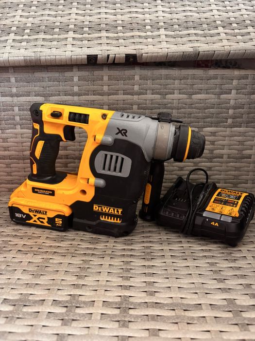 Rotopercutor dewalt DCH273