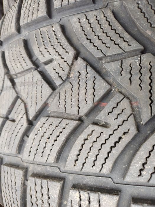 Гуми 235/55/17 Дънлоп