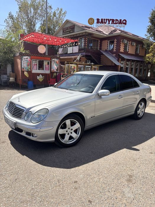 Продаю Мерседес Е320 в кузове W211
