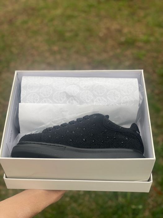 Adidasi Alexander Mcqueen cu pietricele