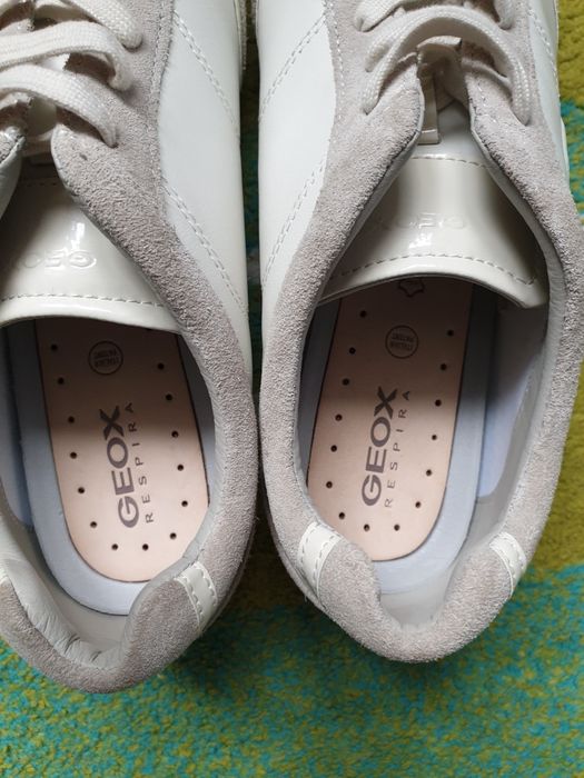 Adidasi Geox din piele 42