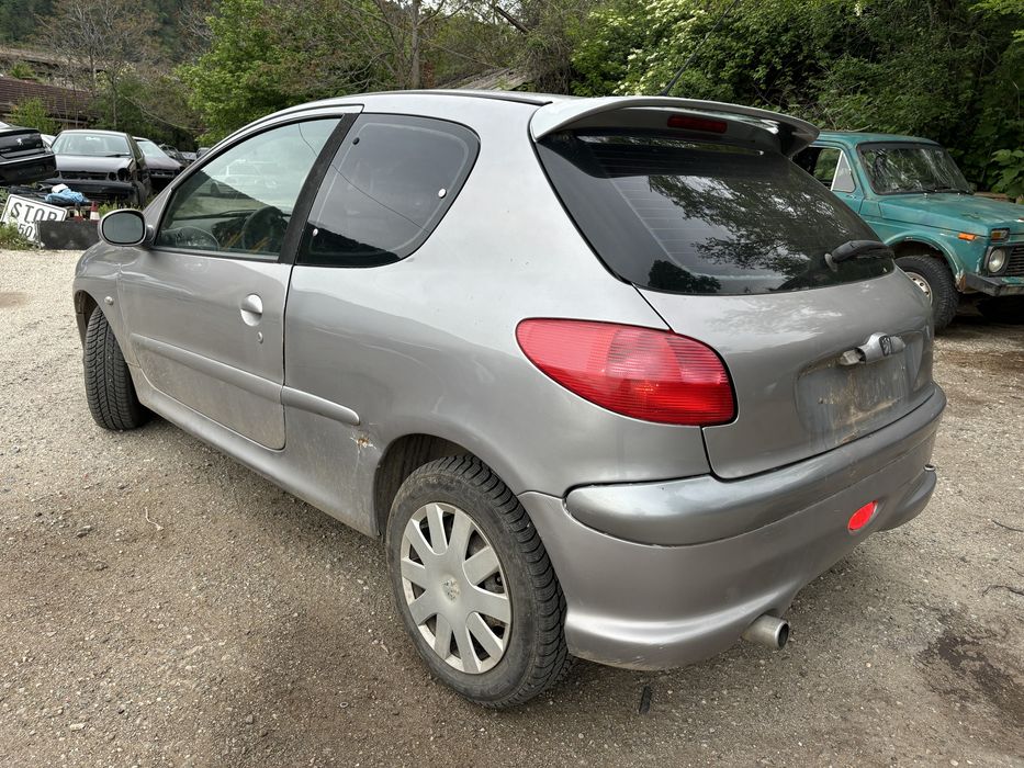 Пежо 206 2.0 бензин на части.