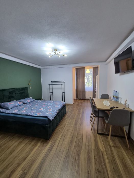 Închiriez  Garsoniera !! 35
