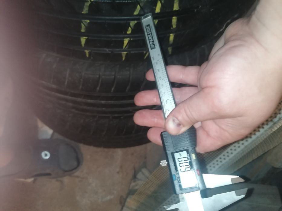 Гуми 205/60/16..