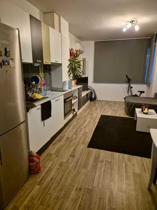 Дава се под наем Двустаен апартамент в София, Триъгълника - 61 кв.м за 420.75 € - Снимка #1