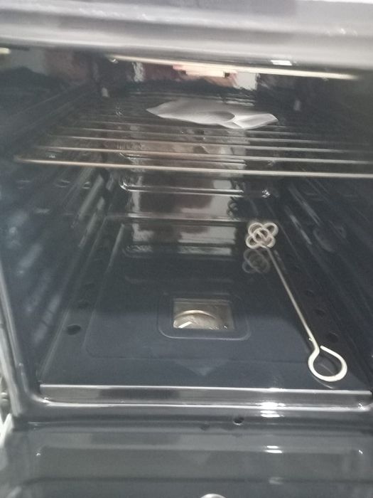 Продам электроплиту