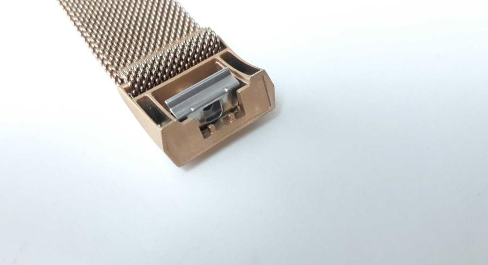 Curea magnetica ceas FitBit Charge 2  metalica rose gold