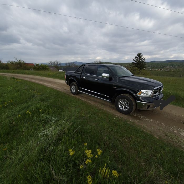 Dodge Ram Limited Accept Unele variante