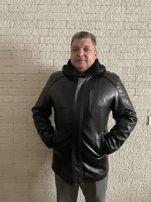 Кожанная куртка с мехом. ПРОДАМ СРОЧНО