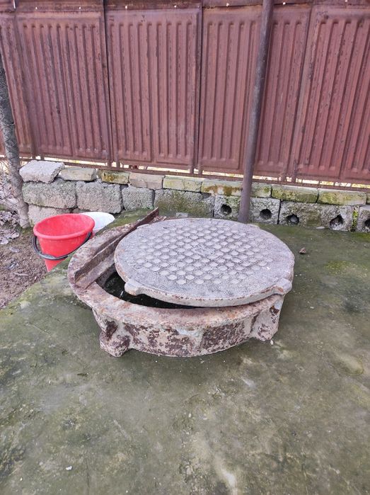 Chugun qopqoq lyuk sotiladi