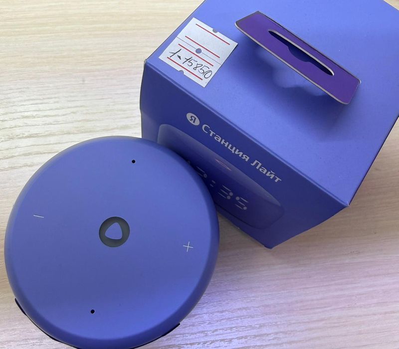 Яндекс Станция Лайь