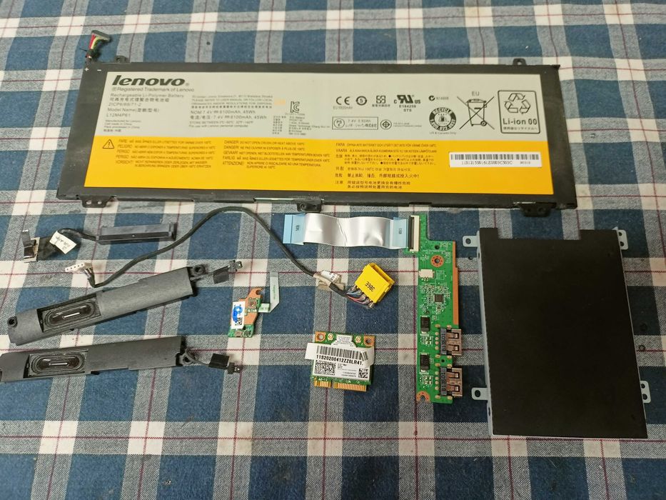 Elemente Lenovo IdeaPad U330P