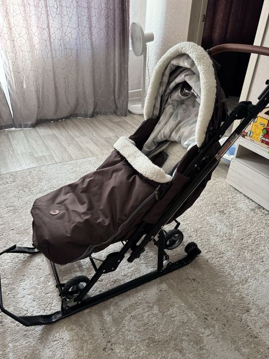 Продам санки - коляска Nika.
